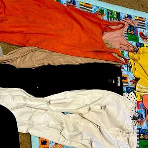 $50 size small summer outfits bundle box. Dresses, jeans, matching set and tops